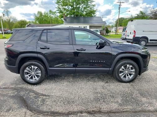 Mosaic Black Metallic 2026 Chevrolet Equinox LT