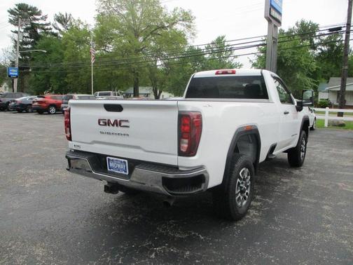 2022 GMC Sierra 3500 Pro