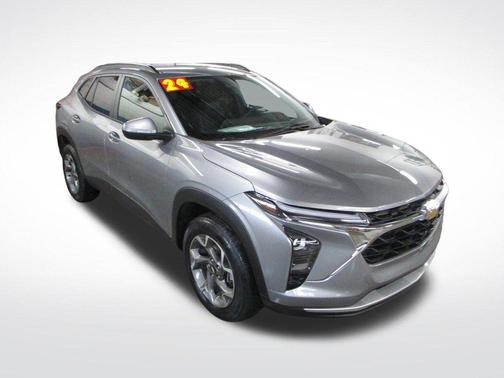 Sterling Gray Metallic 2024 Chevrolet Trax LT