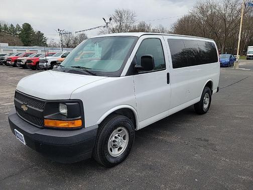 2017 Chevrolet Express 2500 LS