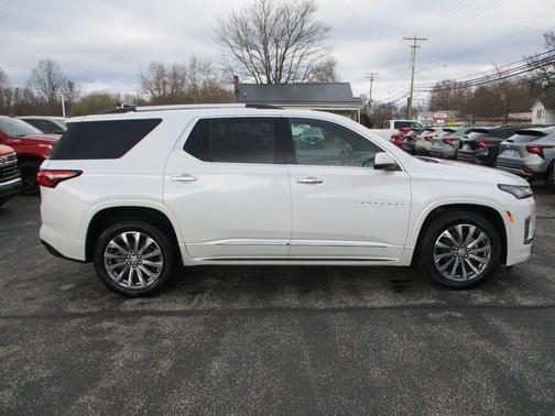 2023 Chevrolet Traverse Premier