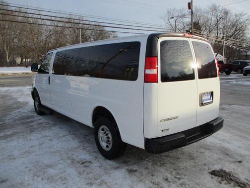 2023 Chevrolet Express 3500 LS