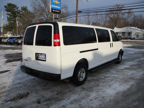 2023 Chevrolet Express 3500 LS