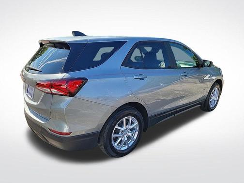 Sterling Gray Metallic 2023 Chevrolet Equinox LS