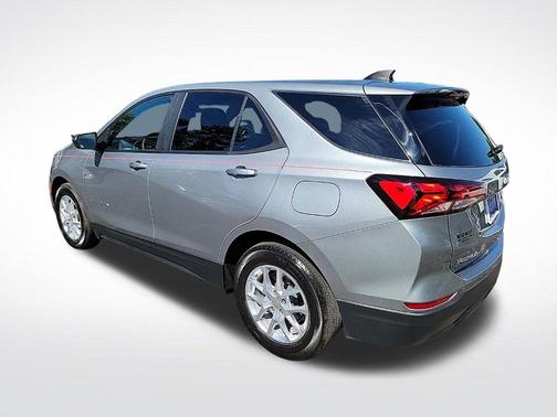 Sterling Gray Metallic 2023 Chevrolet Equinox LS