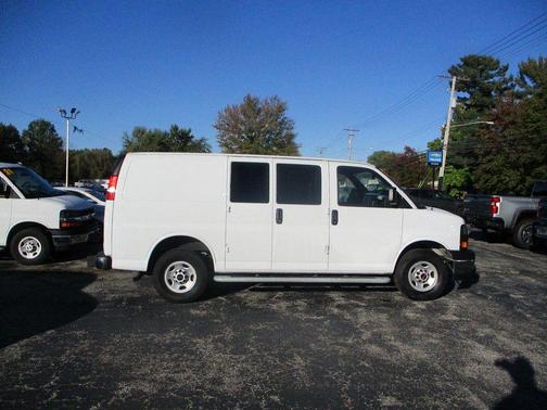 2024 GMC Savana 2500 Work Van
