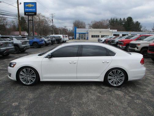 2015 Volkswagen Passat 1.8T Sport