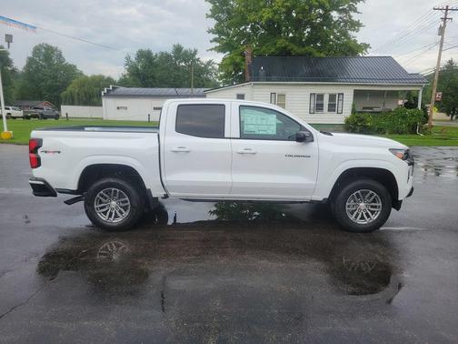 Summit White 2026 Chevrolet Colorado LT