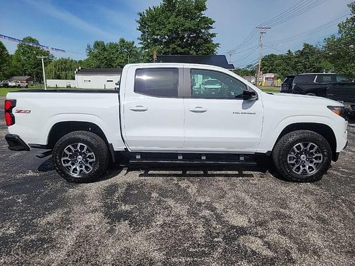 Summit White 2026 Chevrolet Colorado Z71