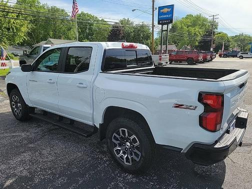 Summit White 2026 Chevrolet Colorado Z71