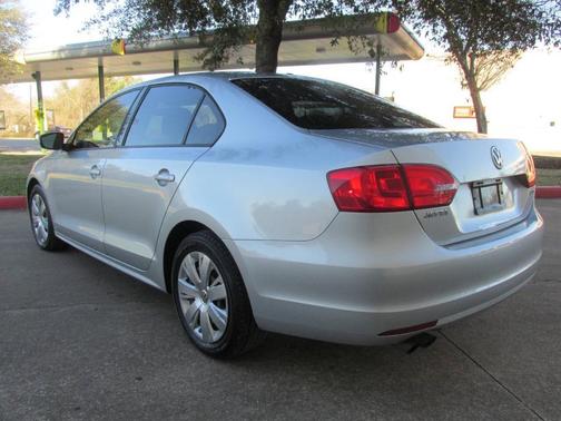 Silver 2014 Volkswagen Jetta Auto S