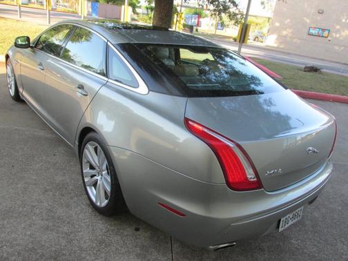 Cashmere Gold 2011 Jaguar XJ L
