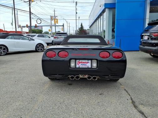 2004 Chevrolet Corvette Base