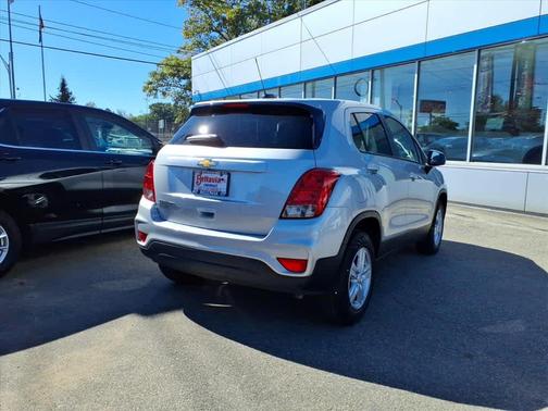 2022 Chevrolet Trax LS