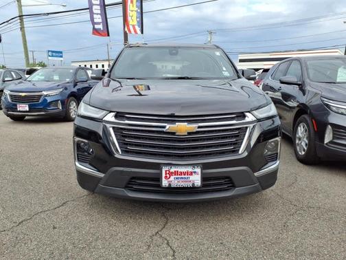 2022 Chevrolet Traverse LT Leather