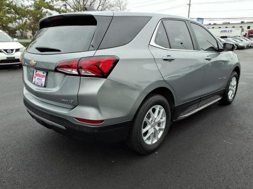 Sterling Gray Metallic 2023 Chevrolet Equinox 1LT