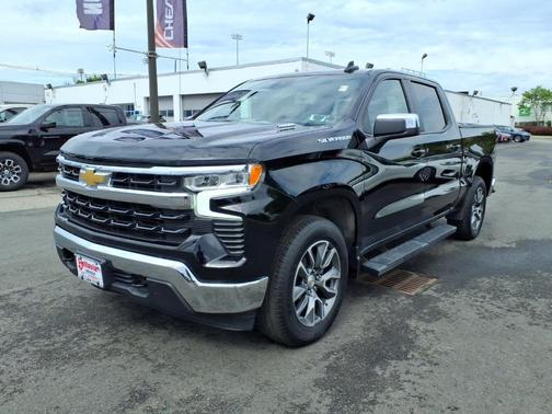 Black 2024 Chevrolet Silverado 1500 LT