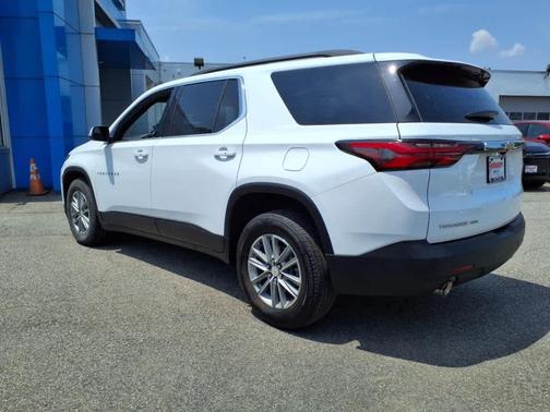 2022 Chevrolet Traverse LT Leather