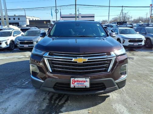 2023 Chevrolet Traverse LT Leather