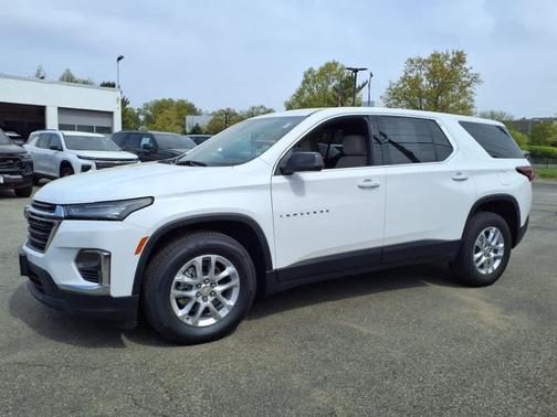 2022 Chevrolet Traverse LS