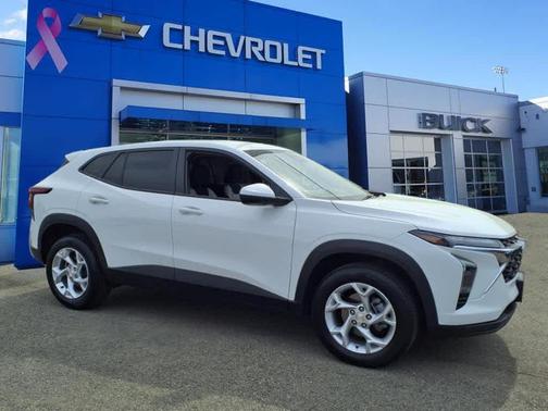 2024 Chevrolet Trax LS