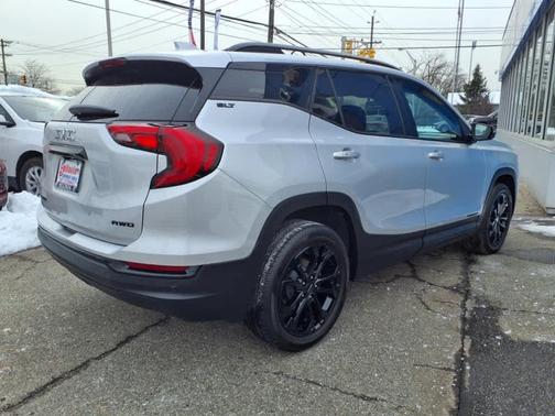 2021 GMC Terrain SLT