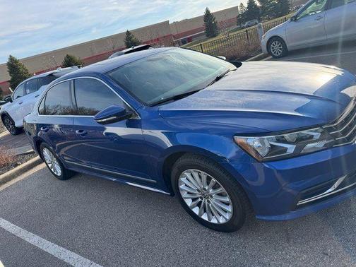 2016 Volkswagen Passat 1.8T SE