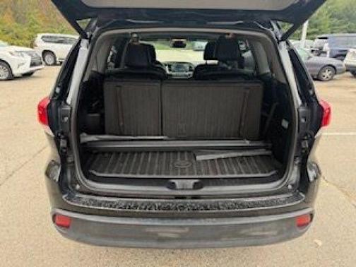 2017 Toyota Highlander SE