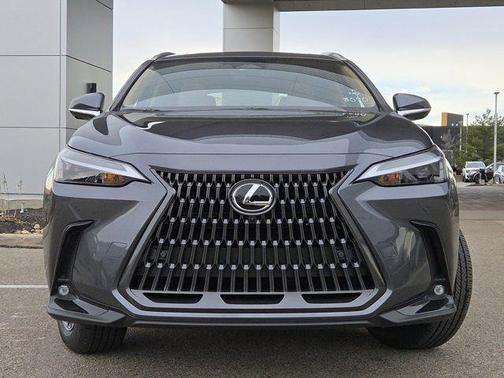 2026 Lexus NX 450h+ Luxury