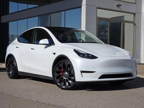 2022 Tesla Model Y Performance Dual Motor All-Wheel Drive