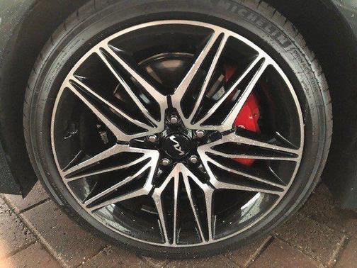 2022 Kia Stinger GT2