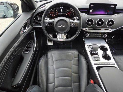 2022 Kia Stinger GT2