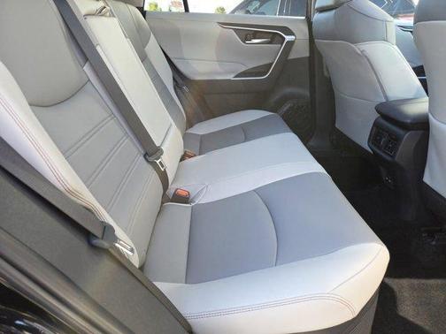 2025 Toyota RAV4 Hybrid XLE Premium