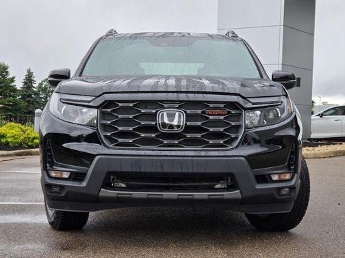 Crystal Black Pearl 2023 Honda Passport AWD TrailSport