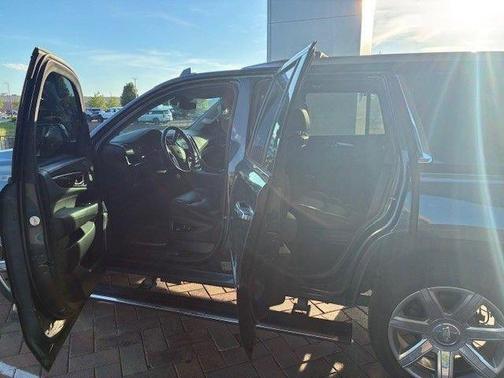 Shadow Metallic 2019 Cadillac Escalade Premium Luxury