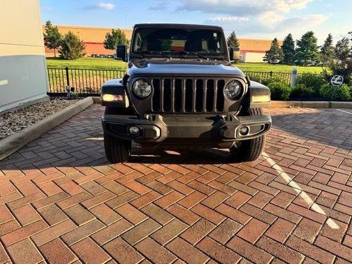 Granite Crystal Metallic Clearcoat 2020 Jeep Wrangler Unlimited Sahara