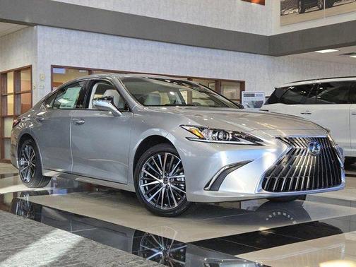 2025 Lexus ES 350 Base