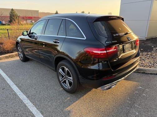 2017 Mercedes-Benz GLC 300 4MATIC