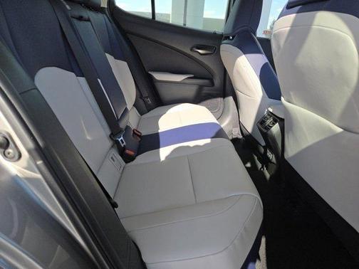 2022 Lexus UX 200 Luxury