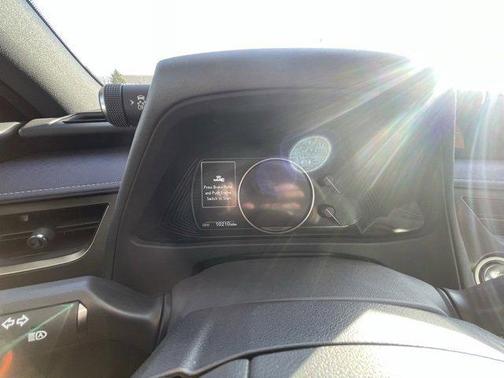 2022 Lexus UX 200 Luxury