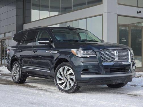 2022 Lincoln Navigator Standard