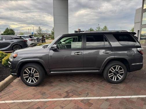 Magnetic Gray Metallic 2016 Toyota 4Runner Limited