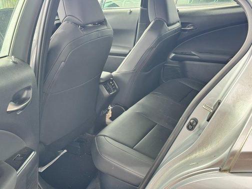 2023 Lexus UX 250h Base