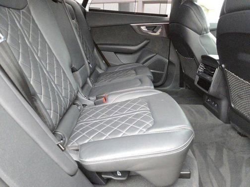 2022 Audi SQ8 4.0T Premium Plus