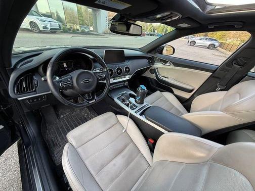 2019 Kia Stinger GT2