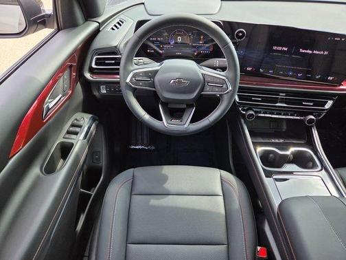 Sterling Gray Metallic 2026 Chevrolet Traverse AWD Z71