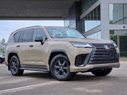 Earth 2025 Lexus LX 700h Overtrail