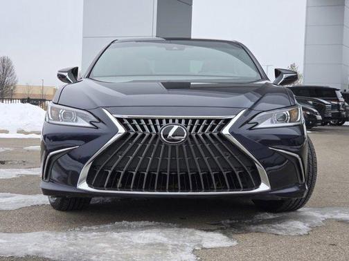 2022 Lexus ES 350 Base