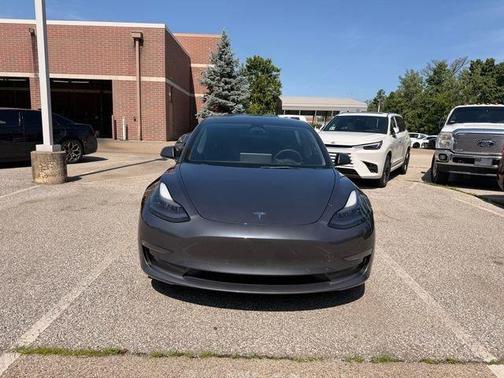 Midnight Silver Metallic 2022 Tesla Model 3 Long Range