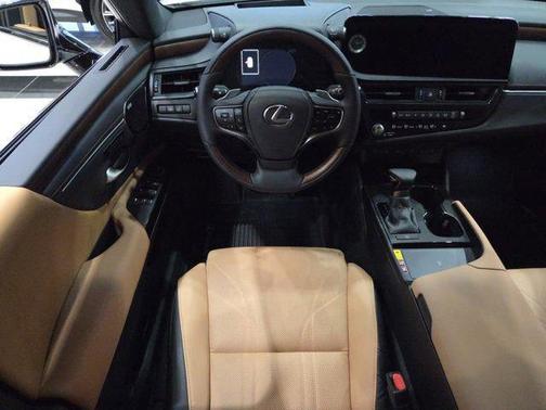 2025 Lexus ES 350 Ultra Luxury